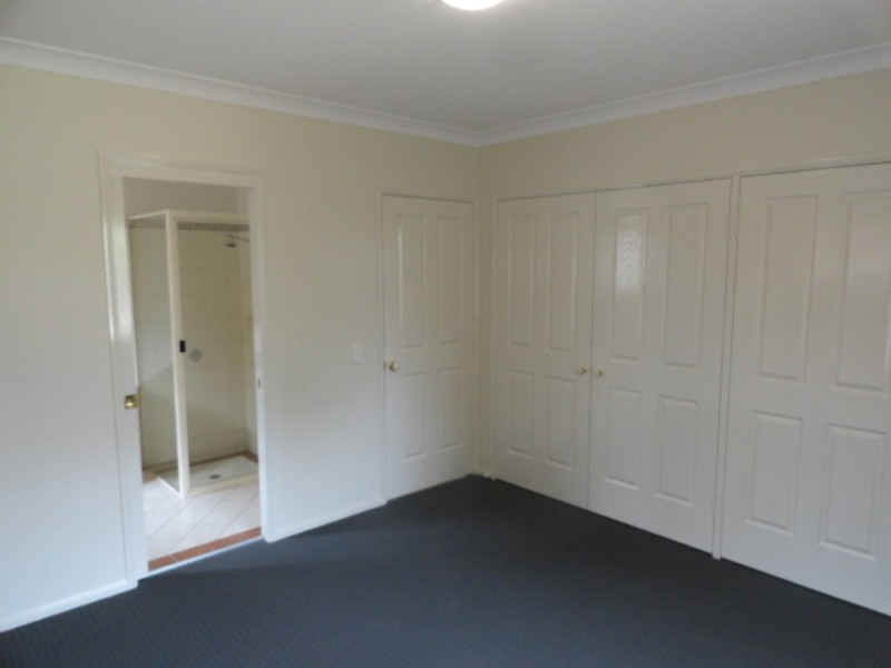 1/239 Nelson Street, Kearneys Spring QLD 4350