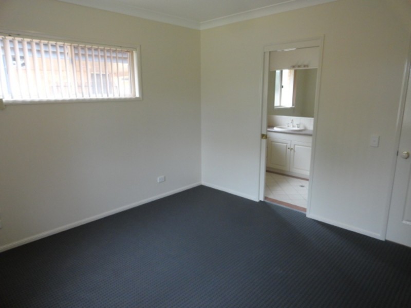 1/239 Nelson Street, Kearneys Spring QLD 4350