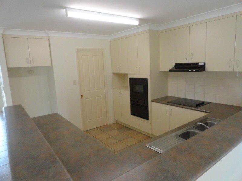 41 Dandelion Drive, Middle Ridge QLD 4350