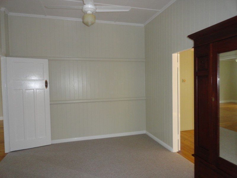 41 Mary Street, Mount Lofty QLD 4350