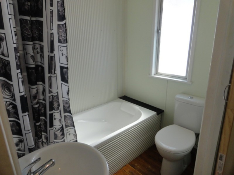 125 West Street, Newtown QLD 4350