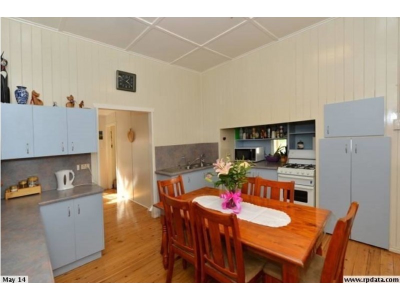 8 Venture Street, North Toowoomba QLD 4350