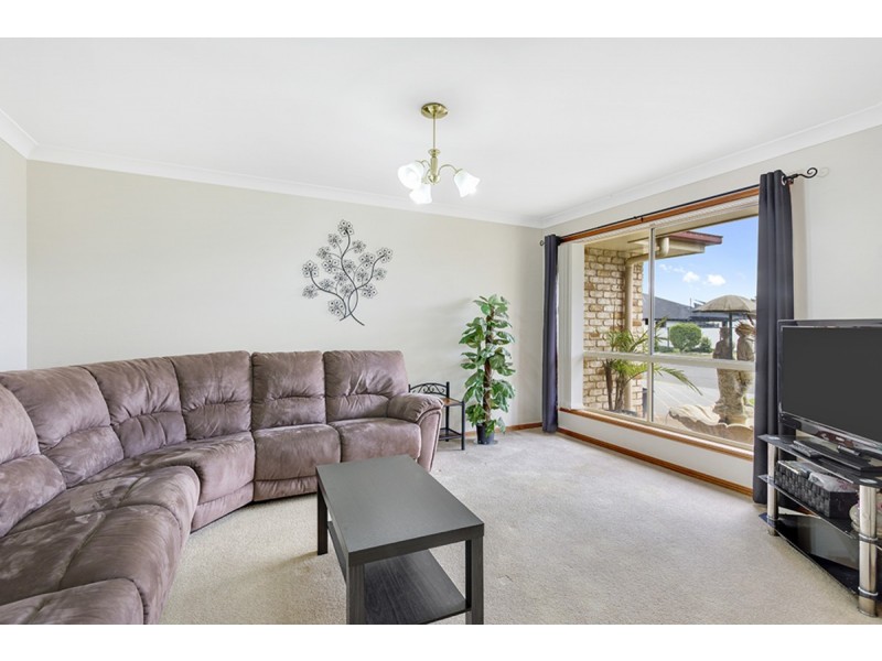 8 Rama Court, Kearneys Spring QLD 4350