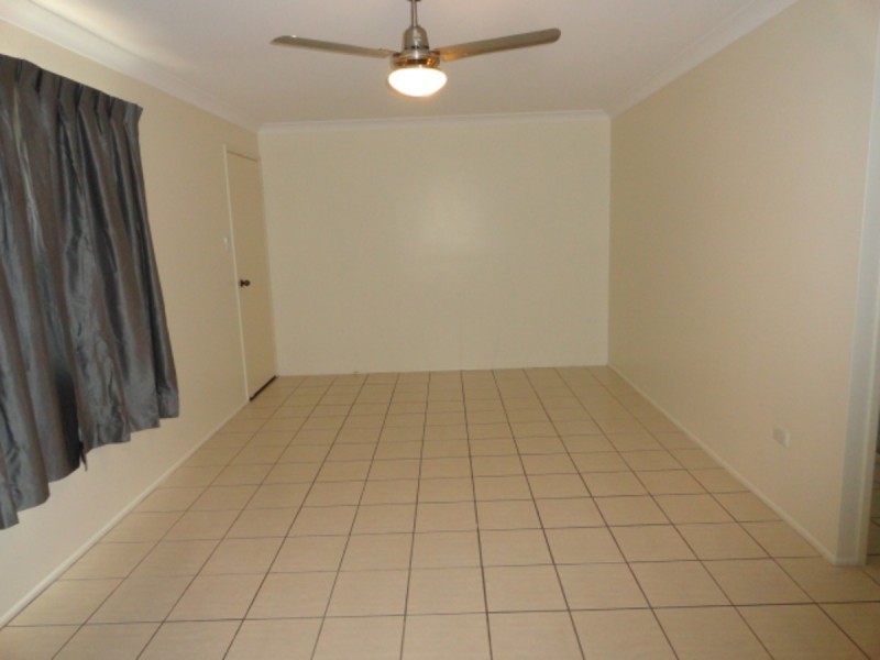 1/1 Mole Street, Harlaxton QLD 4350