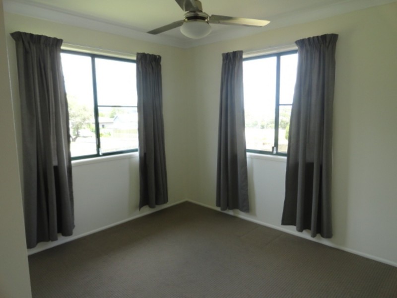 1/1 Mole Street, Harlaxton QLD 4350