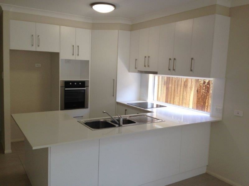 1/9 Berry Street, Newtown QLD 4350