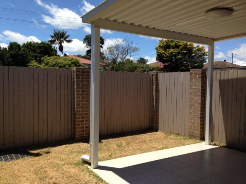 1/9 Berry Street, Newtown QLD 4350