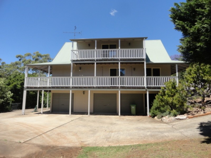 6 Mackenzie Street, Mount Lofty QLD 4350