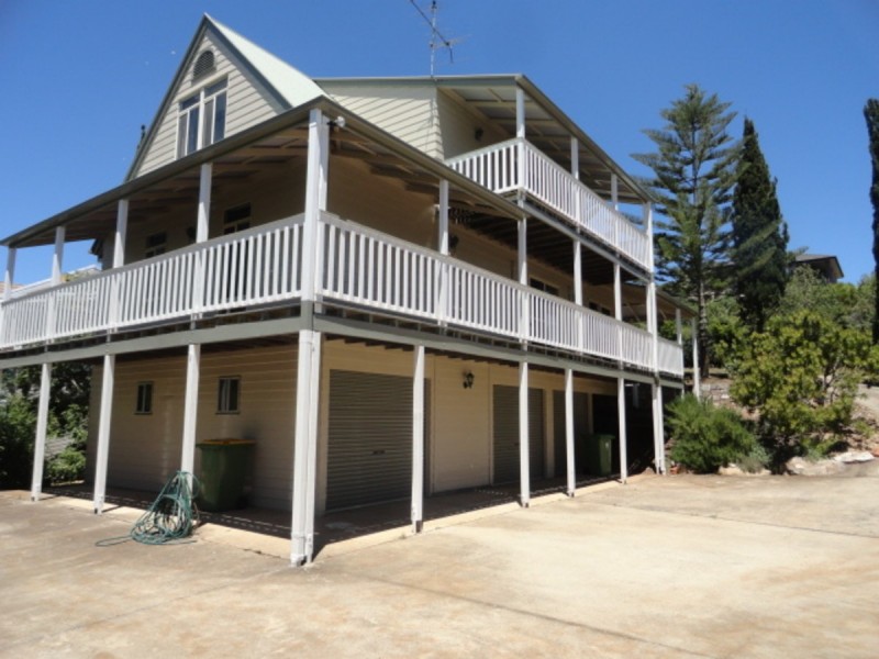 6 Mackenzie Street, Mount Lofty QLD 4350