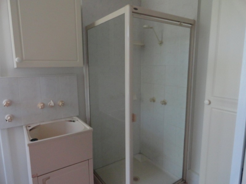 6 Mackenzie Street, Mount Lofty QLD 4350