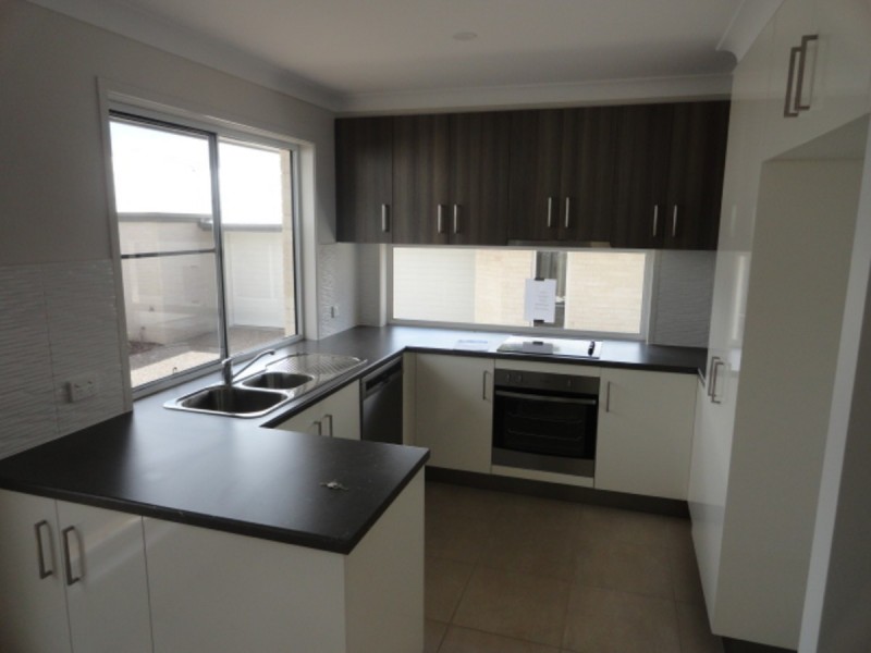 4/37 Ramsay Street, South Toowoomba QLD 4350