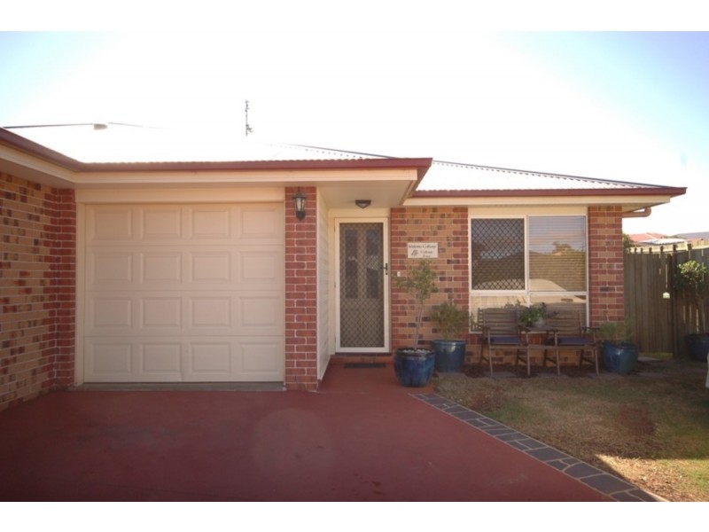 4/22A Spencer Street, Harristown QLD 4350