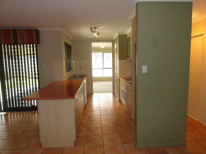 7 Patron Crescent, Glenvale QLD 4350