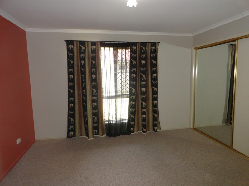 7 Patron Crescent, Glenvale QLD 4350