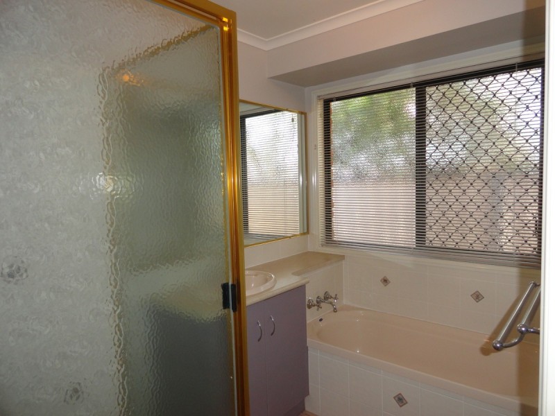 7 Patron Crescent, Glenvale QLD 4350