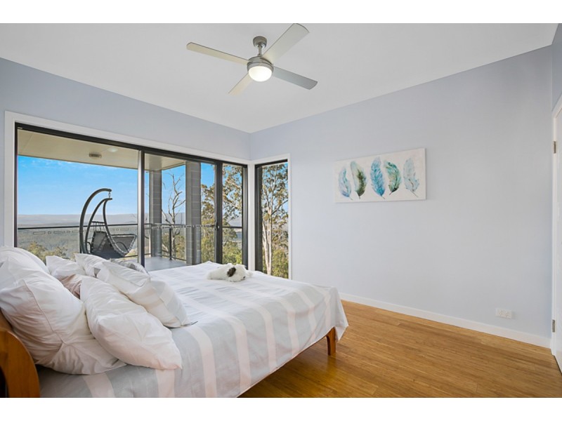 7 St Ives Court, Mount Lofty QLD 4350