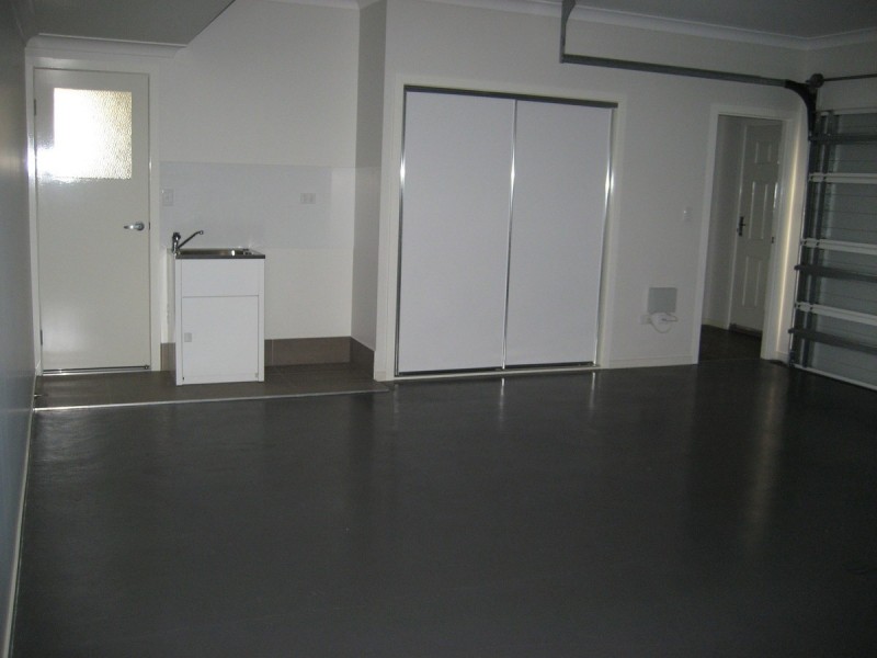 2/8a Atkinson Street, South Toowoomba QLD 4350