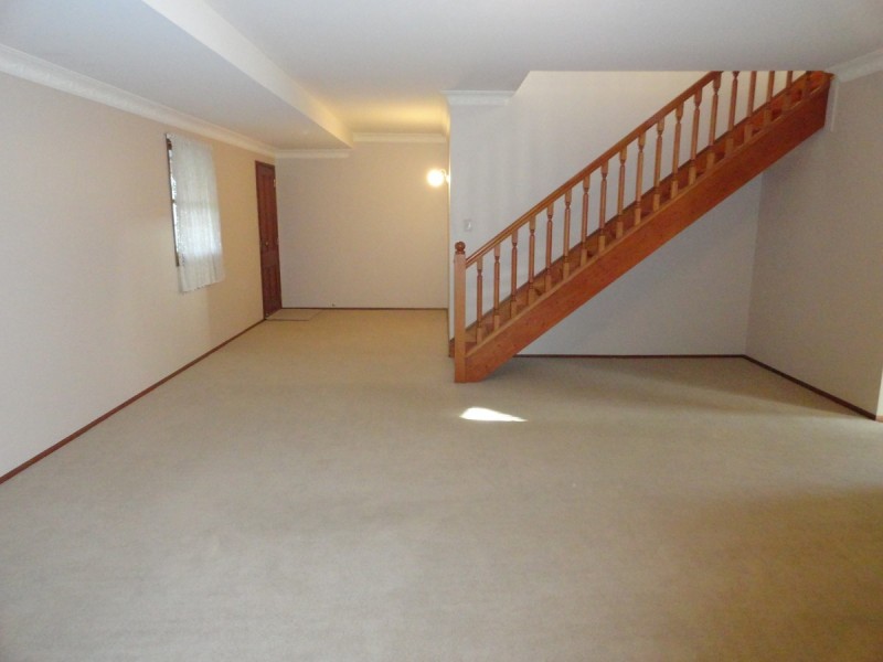 2/4 Creek Street, East Toowoomba QLD 4350