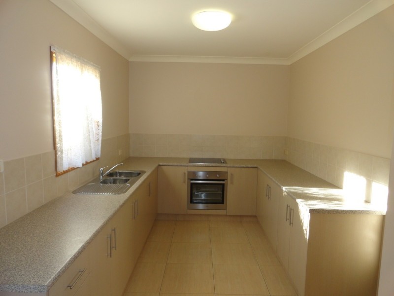 2/4 Creek Street, East Toowoomba QLD 4350