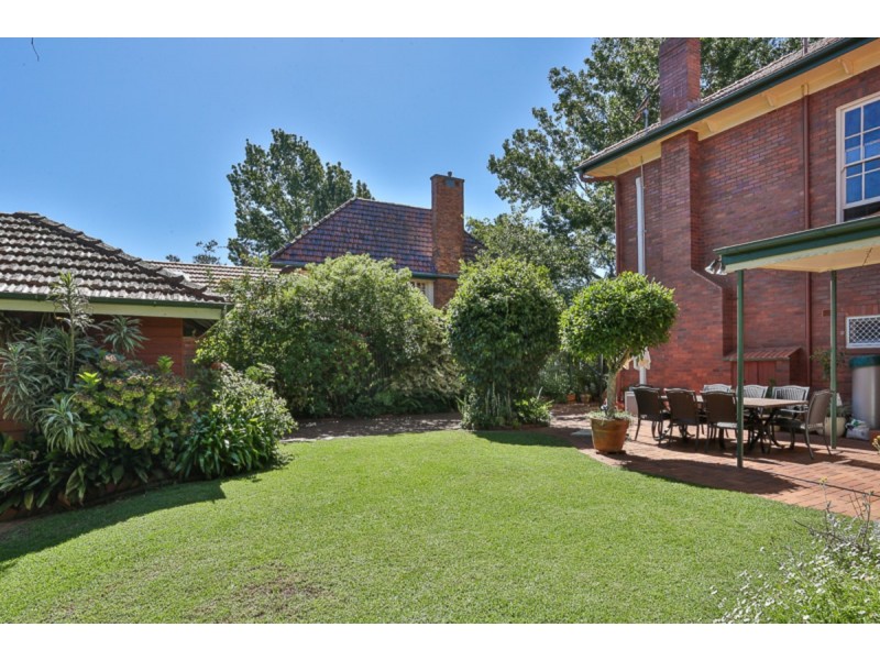 57 Wirra Wirra Street, East Toowoomba QLD 4350