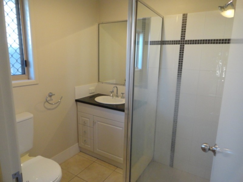 1/15A Mary Street, Mount Lofty QLD 4350