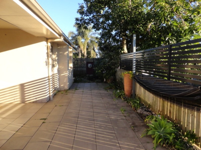 1/15A Mary Street, Mount Lofty QLD 4350