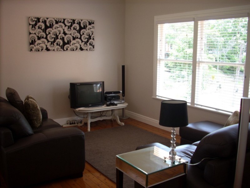 8 Fairholme Street, East Toowoomba QLD 4350