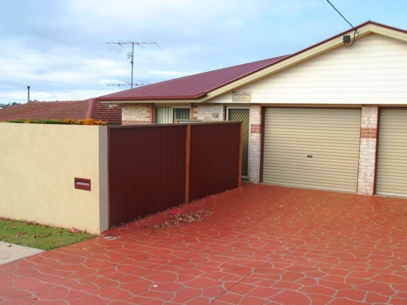1/400 Alderley Street, Kearneys Spring QLD 4350