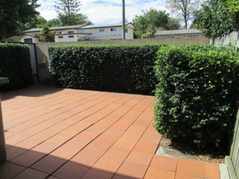 1/400 Alderley Street, Kearneys Spring QLD 4350