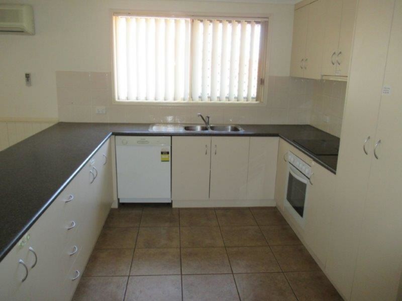 1/400 Alderley Street, Kearneys Spring QLD 4350