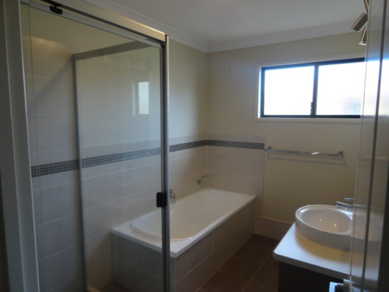 2 Primrose Street, South Toowoomba QLD 4350