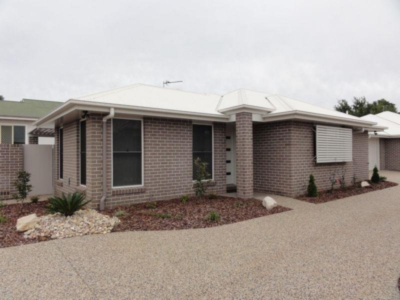 4/5 Gatfield Street, Newtown QLD 4350