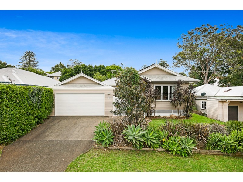 23 Alford Street, Mount Lofty QLD 4350