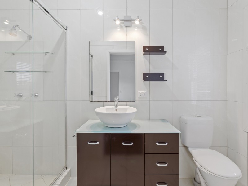 23 Alford Street, Mount Lofty QLD 4350