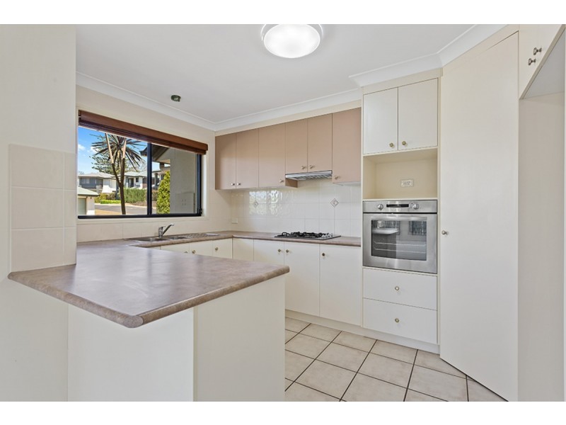 18/1 Cossart Street, Centenary Heights QLD 4350