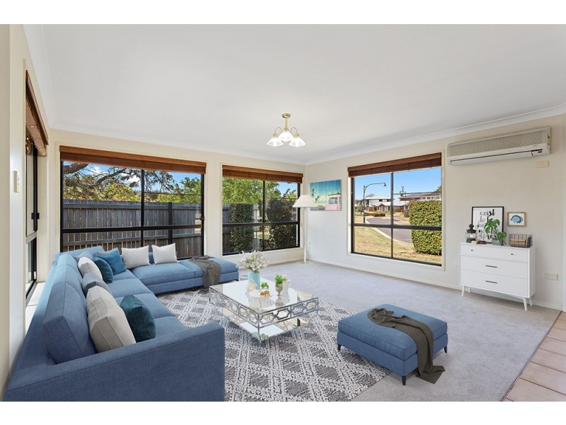 18/1 Cossart Street, Centenary Heights QLD 4350