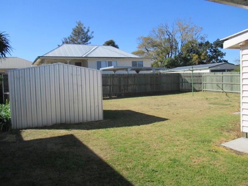 8 Kenilworth Street, North Toowoomba QLD 4350