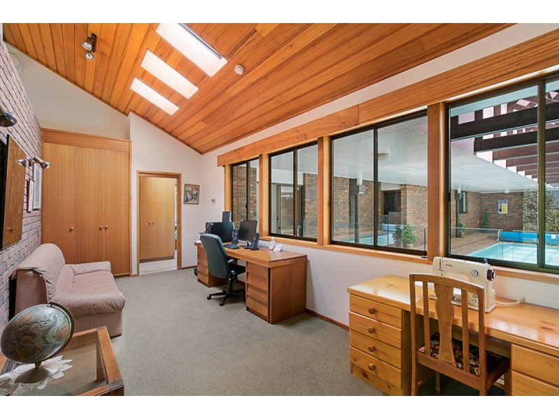 434 Mackenzie Street, Middle Ridge QLD 4350