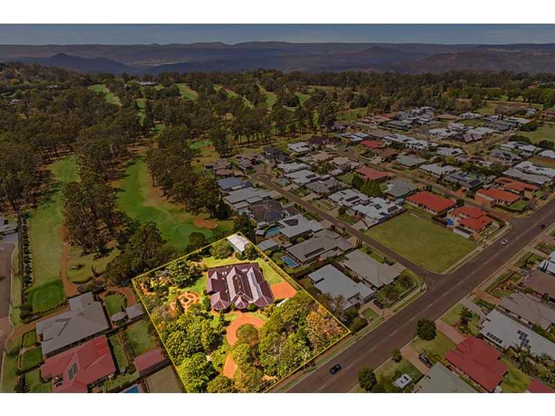 434 Mackenzie Street, Middle Ridge QLD 4350