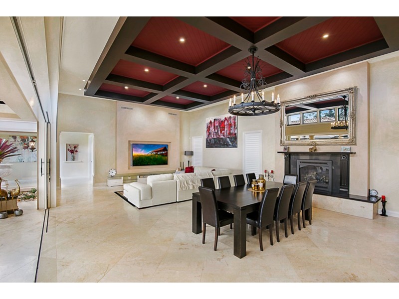 10 Caithness Court, Middle Ridge QLD 4350