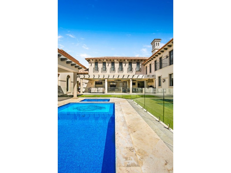 10 Caithness Court, Middle Ridge QLD 4350