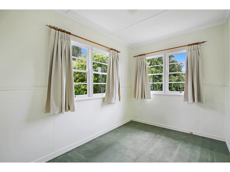 55 Wooldridge Street, Mount Lofty QLD 4350