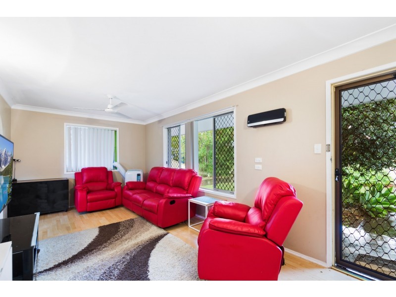 13 Nugent Crescent, Wilsonton QLD 4350