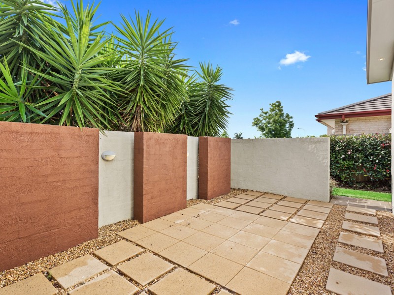 18 Fallon Drive, Middle Ridge QLD 4350