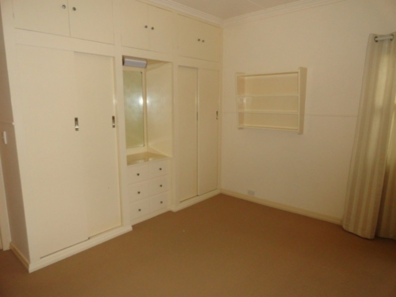 18 Curzon Street, East Toowoomba QLD 4350