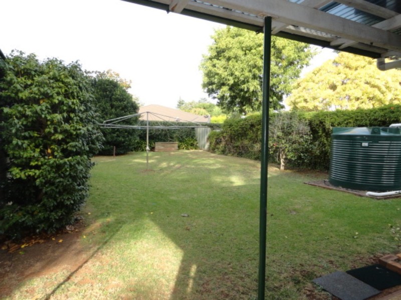 18 Curzon Street, East Toowoomba QLD 4350