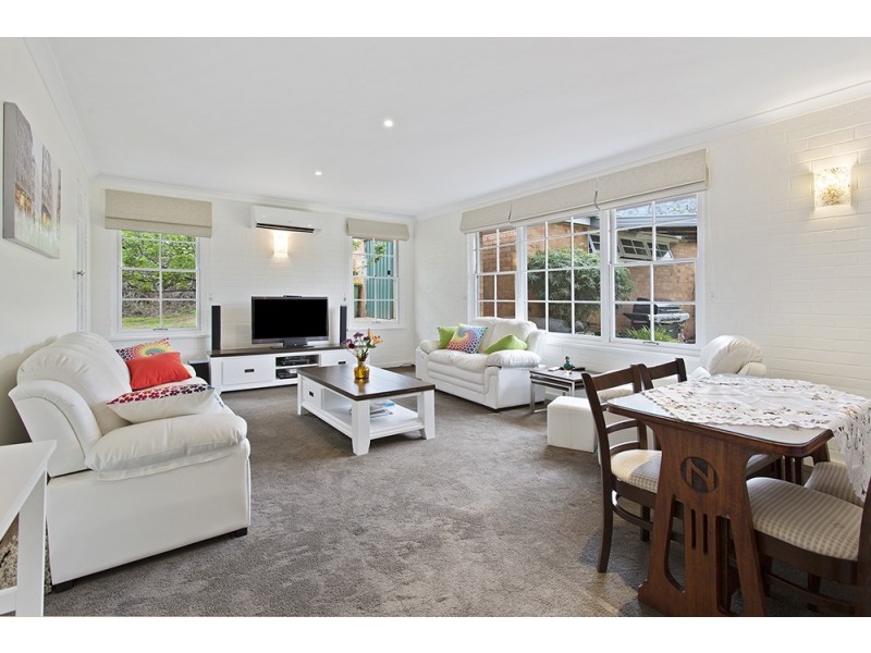 73 Mackenzie Street, Mount Lofty QLD 4350