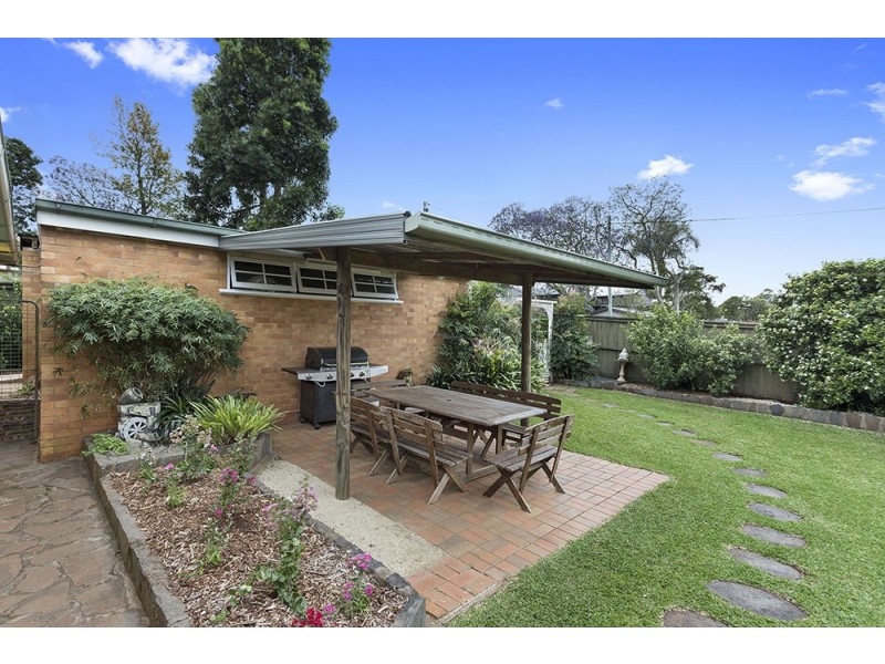 73 Mackenzie Street, Mount Lofty QLD 4350