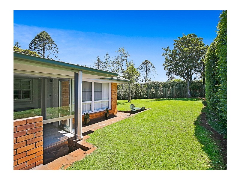 73 Mackenzie Street, Mount Lofty QLD 4350