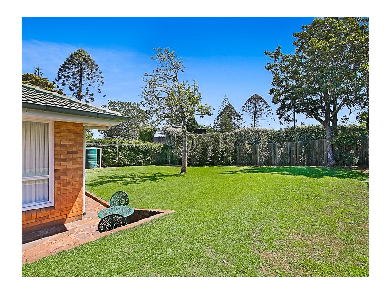 73 Mackenzie Street, Mount Lofty QLD 4350
